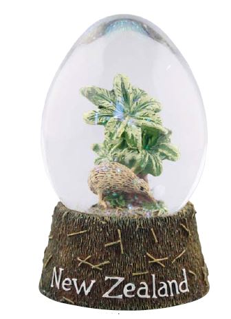 Kiwi_Snow_Globe_Large_R1110R8L2QNR.JPG